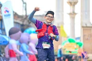 BIB: 5599
                            <button type="button" onclick="openModal(24883083)" class="btn btn-primary btn-sm float-right btn-popup" data-toggle="modal" data-target=".modal-high-quality">
                        <i class="fas fa-shopping-cart"></i> Add to Cart
                    </button>
                                            <button type="button" onclick="isThisMe(24883083, true)" class="btn btn-success btn-sm float-right btn-popup btn-isme hidden" data-toggle="tooltip" data-placement="bottom" title="นี่คือรูปของคุณใช่ไหม คลิกที่นี่เพื่อเอาเข้าอัลบั้ม">
                        <i class="fas fa-plus"></i> Add to album
                    </button>
                    <button type="button" onclick="isThisMe(24883083, false)" class="btn btn-warning btn-sm float-right btn-popup btn-isnotme hidden">
                        <i class="fas fa-ban"></i> Remove from album
                    </button>